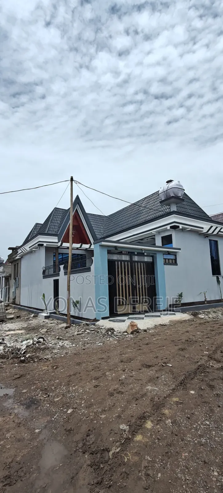 Furnished 8bdrm House in Dukem, East Shewa for sale