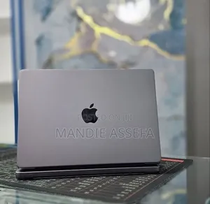 New Laptop Apple MacBook Pro 2021 M1 32GB Apple M1 SSD 512GB