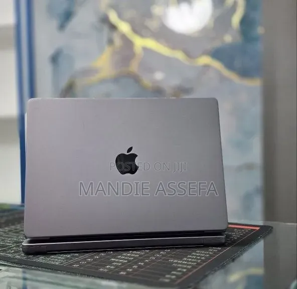 New Laptop Apple MacBook Pro 2021 M1 32GB Apple M1 SSD 512GB