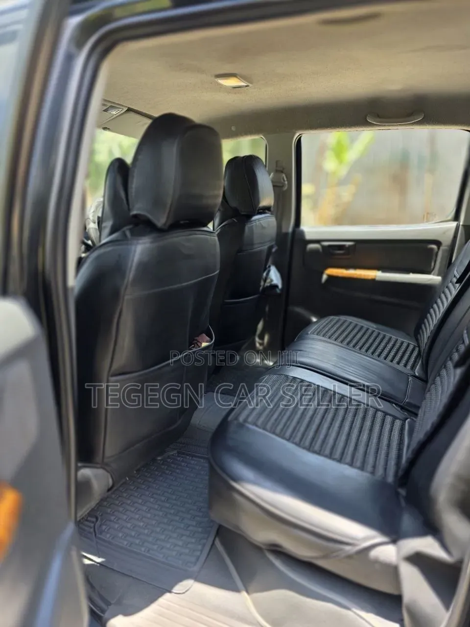 Toyota Hilux 2012 Black