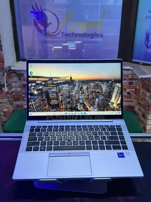 New Laptop HP EliteBook 840 G8 16GB Intel Core i7 SSD 512GB