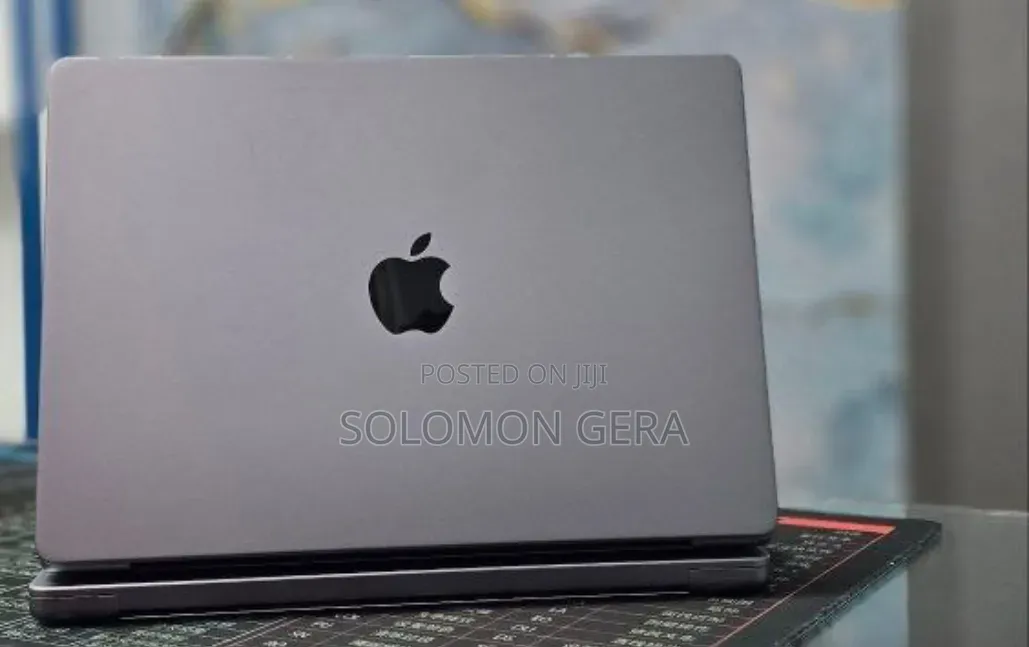 New Laptop Apple MacBook Pro 2021 M1 32GB Apple M1 Pro SSD 512GB