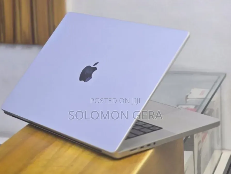 New Laptop Apple MacBook Pro 2021 M1 32GB Apple M1 Pro SSD 512GB