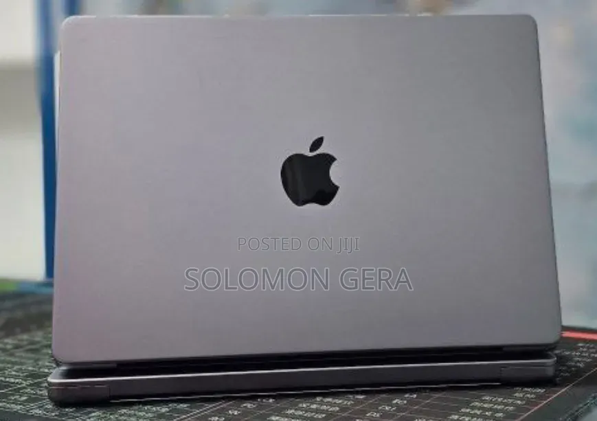 New Laptop Apple MacBook Pro 2021 M1 32GB Apple M1 Pro SSD 512GB