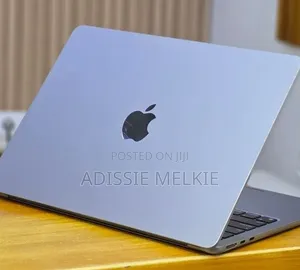 New Laptop Apple MacBook Air 2022 M2 8GB Apple M2 SSD 256GB