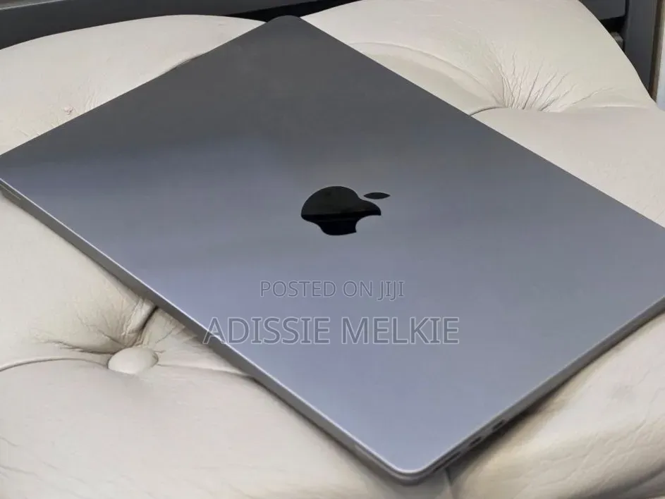 New Laptop Apple MacBook Air 2022 M2 8GB Apple M2 SSD 256GB