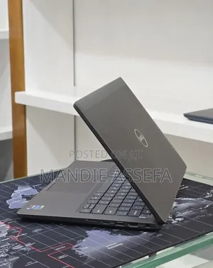 New Laptop Dell Latitude 7420 16GB Intel Core i5 SSD 512GB