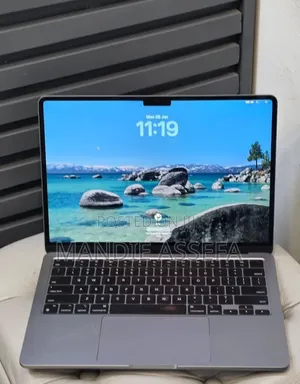 New Laptop Apple MacBook Air 2022 M2 8GB Apple M2 SSD 256GB