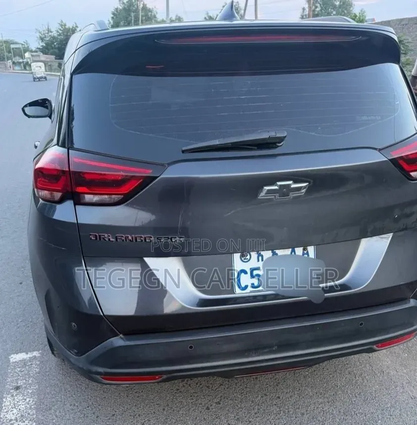 Chevrolet Orlando 2024 Black