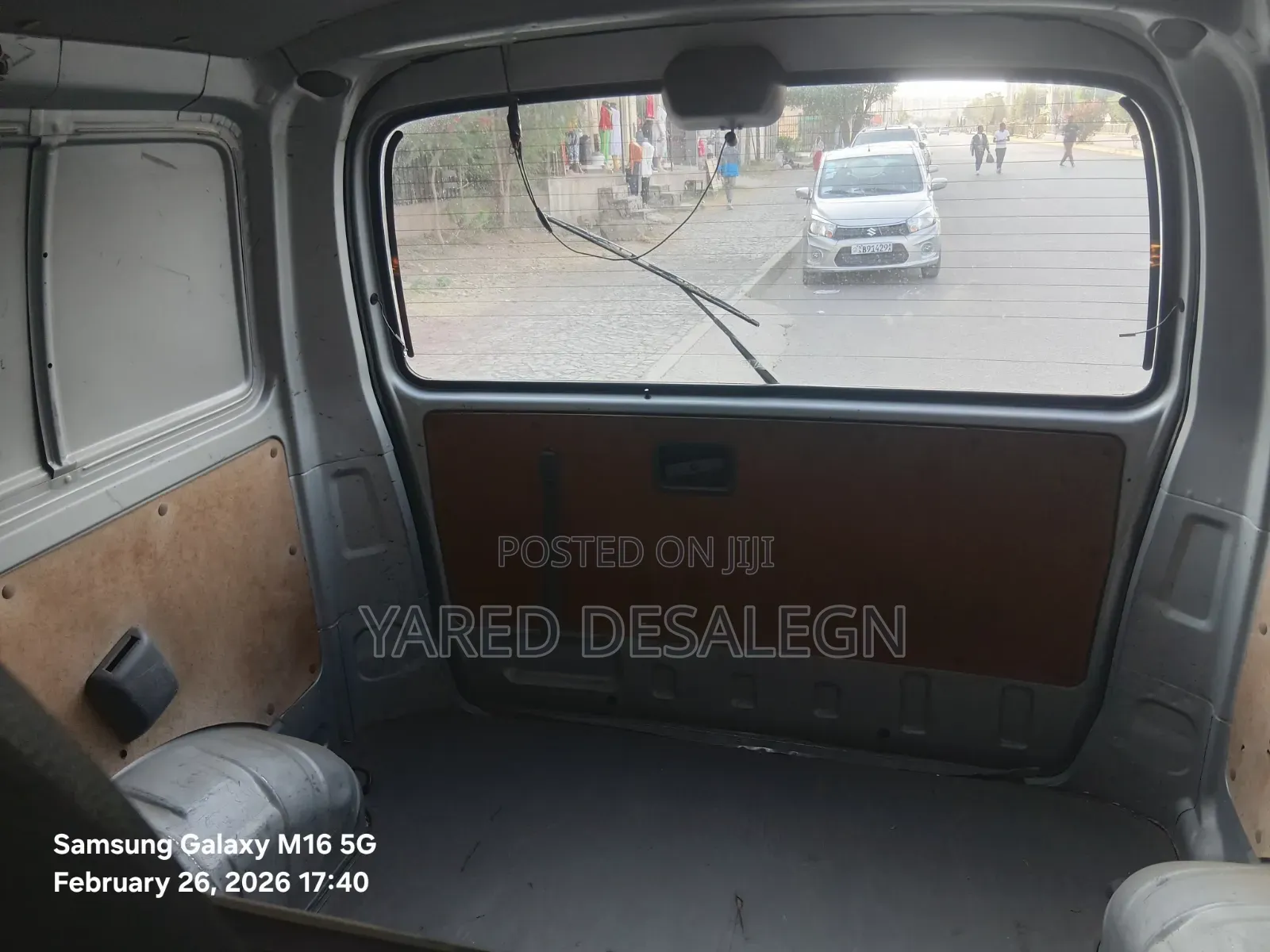 Toyota HiAce 2001 Grey