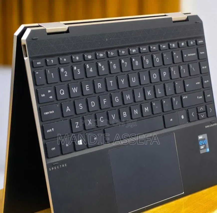 New Laptop HP Spectre 16GB Intel Core i7 SSD 512GB