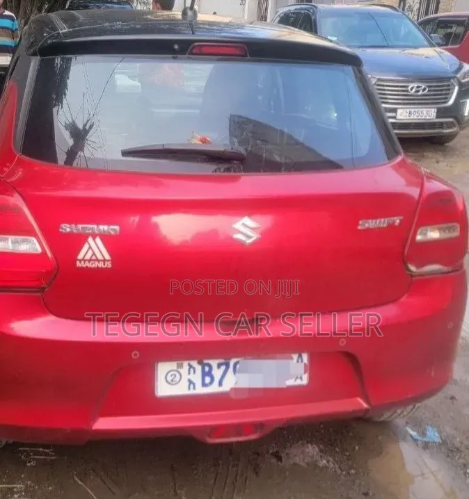 Suzuki Swift 2021 Red