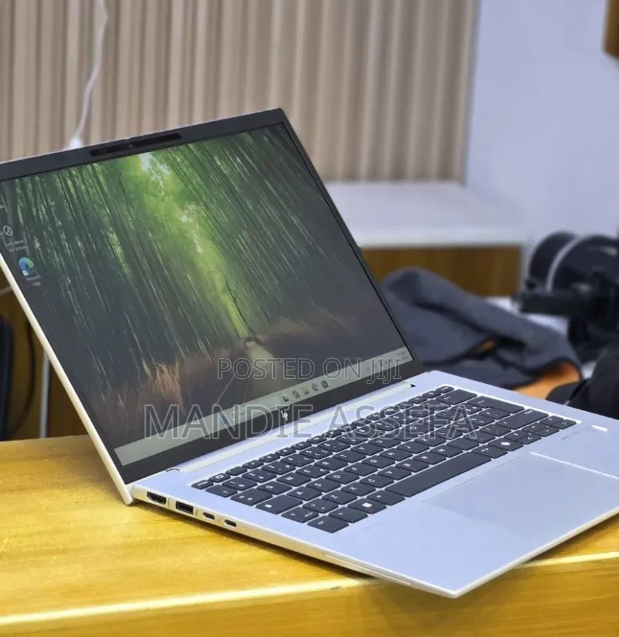New Laptop HP EliteBook 840 G11 16GB Intel Core Ultra 7 SSD 512GB