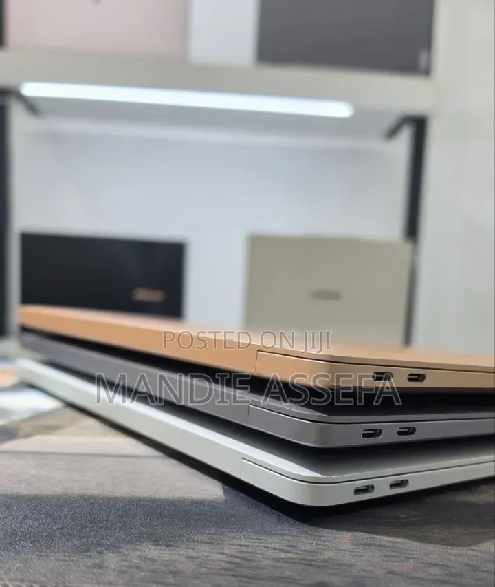 New Laptop Apple MacBook Air 2020 M1 8GB Apple M1 SSD 256GB