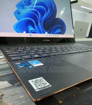 New Laptop Asus ZenBook 13 UX331UN 16GB Intel Core i7 SSD 512GB