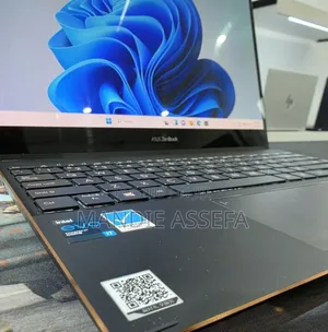 New Laptop Asus ZenBook 13 UX331UN 16GB Intel Core i7 SSD 512GB