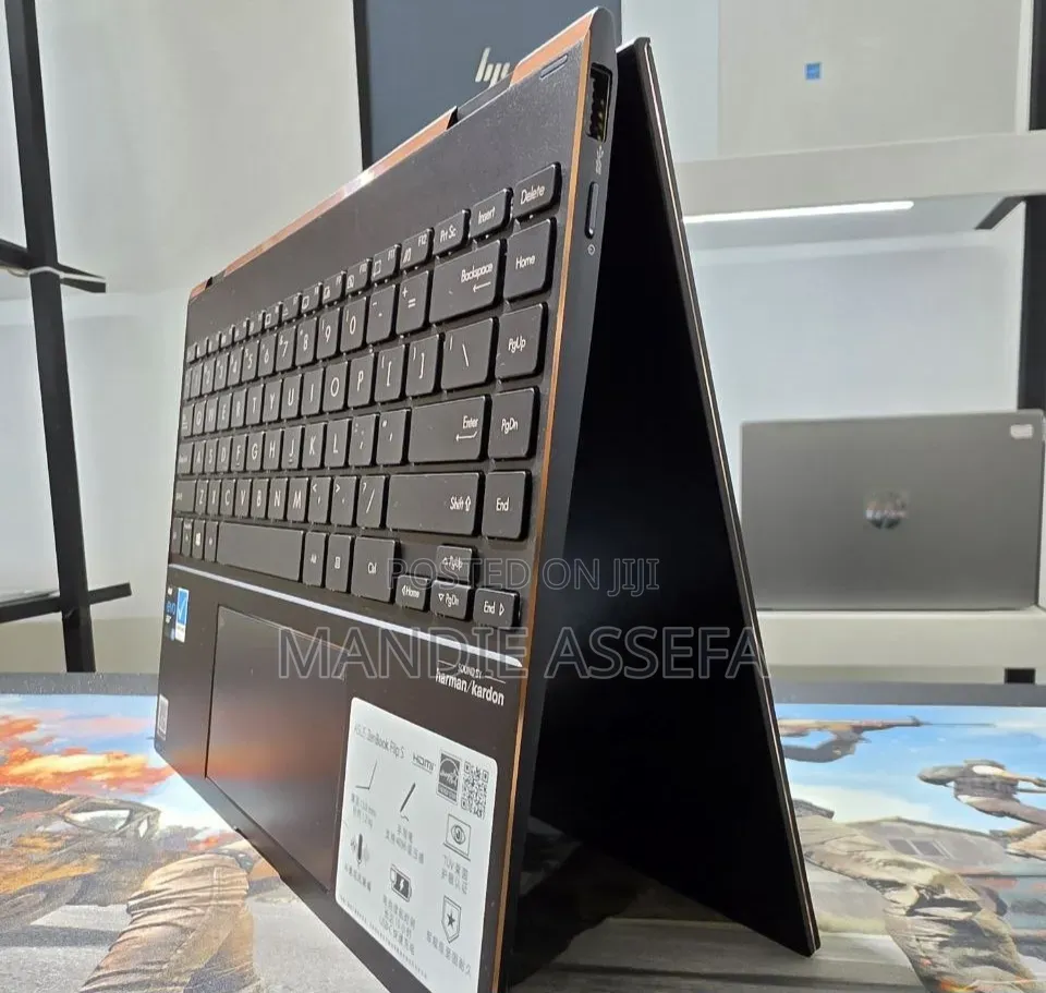 New Laptop Asus ZenBook 13 UX331UN 16GB Intel Core i7 SSD 512GB