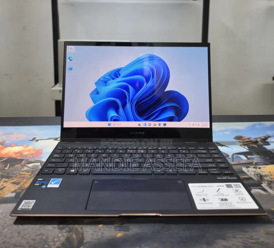 New Laptop Asus ZenBook 13 UX331UN 16GB Intel Core i7 SSD 512GB