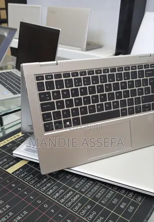 New Laptop HP EliteBook 830 G8 16GB Intel Core i7 SSD 512GB