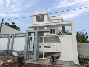 5bdrm House in Addis Ababa Wesen, Bole for sale