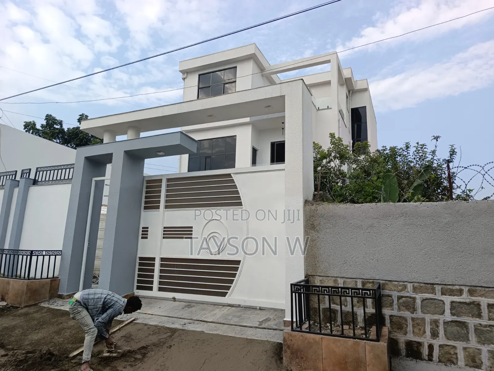 5bdrm House in Addis Ababa Wesen, Bole for sale