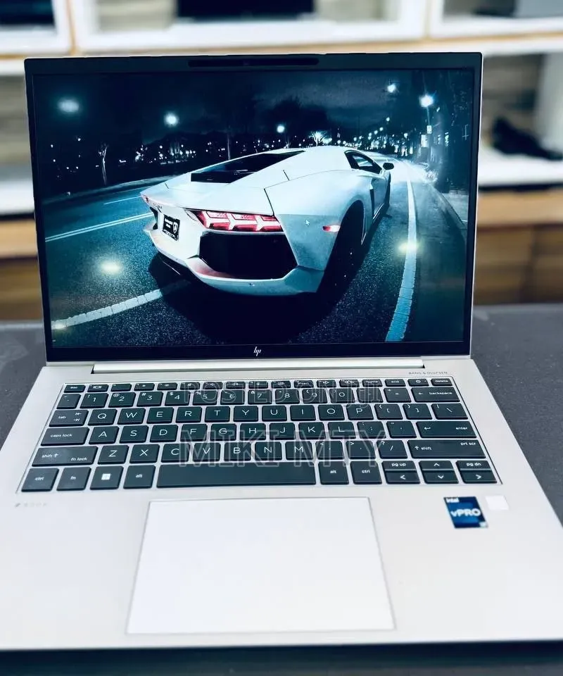 New Laptop HP ZBook Power G9 i7 16GB Intel Core i7 SSD 1T