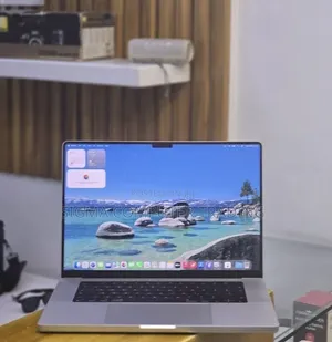 New Laptop Apple MacBook Pro 2021 M1 32GB Apple M1 Pro SSD 512GB