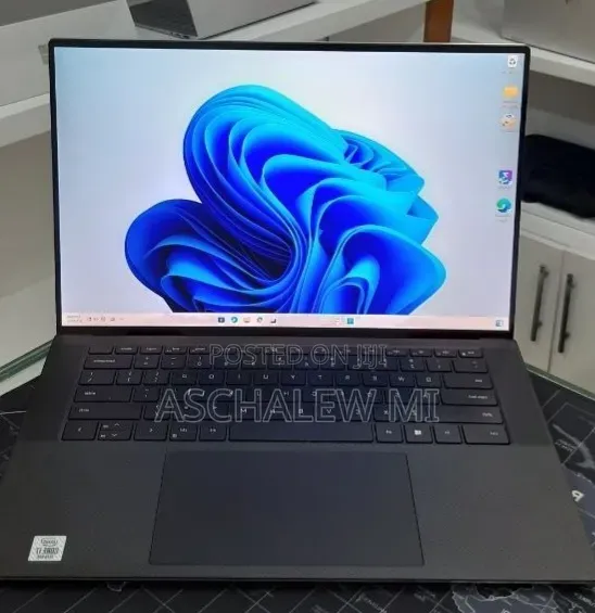 New Laptop Dell XPS 15 16GB Intel Core i7 SSD 512GB