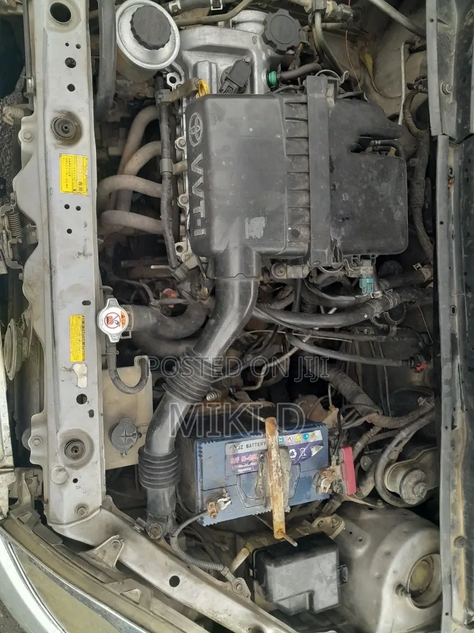 Toyota Vitz 2001 Silver