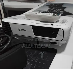 EPSON Projector
Model Name: EB-x31
Hardware