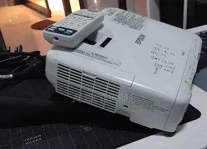 EPSON Projector
Model Name: EB-x31
Hardware