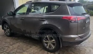 Toyota RAV4 2017