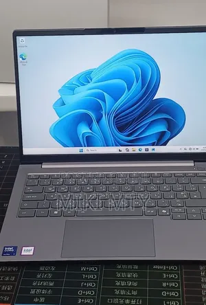 New Laptop Lenovo ThinkBook 13 16GB Intel Core Ultra 7 SSD 512GB