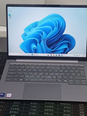 New Laptop Lenovo ThinkBook 13 16GB Intel Core Ultra 7 SSD 512GB