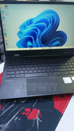 New Laptop Dell XPS 13 16GB Intel Core i7 SSD 512GB