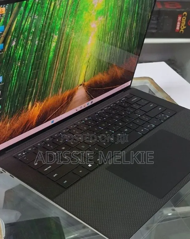 New Laptop Dell XPS 13 16GB Intel Core i7 SSD 512GB
