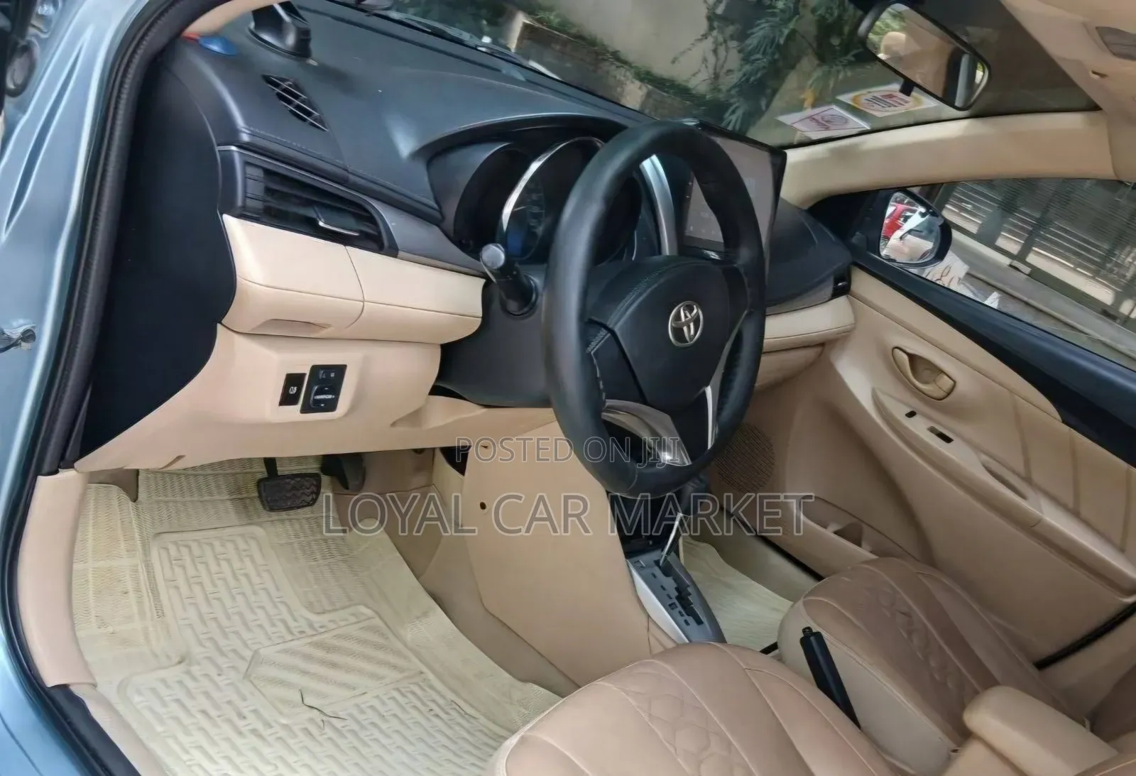 Toyota Yaris 2015 Blue