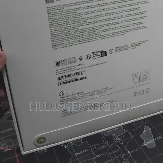 New Apple iPad (2025) 128 GB Blue