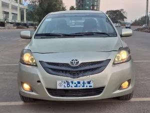 Toyota Yaris 2007 Gold