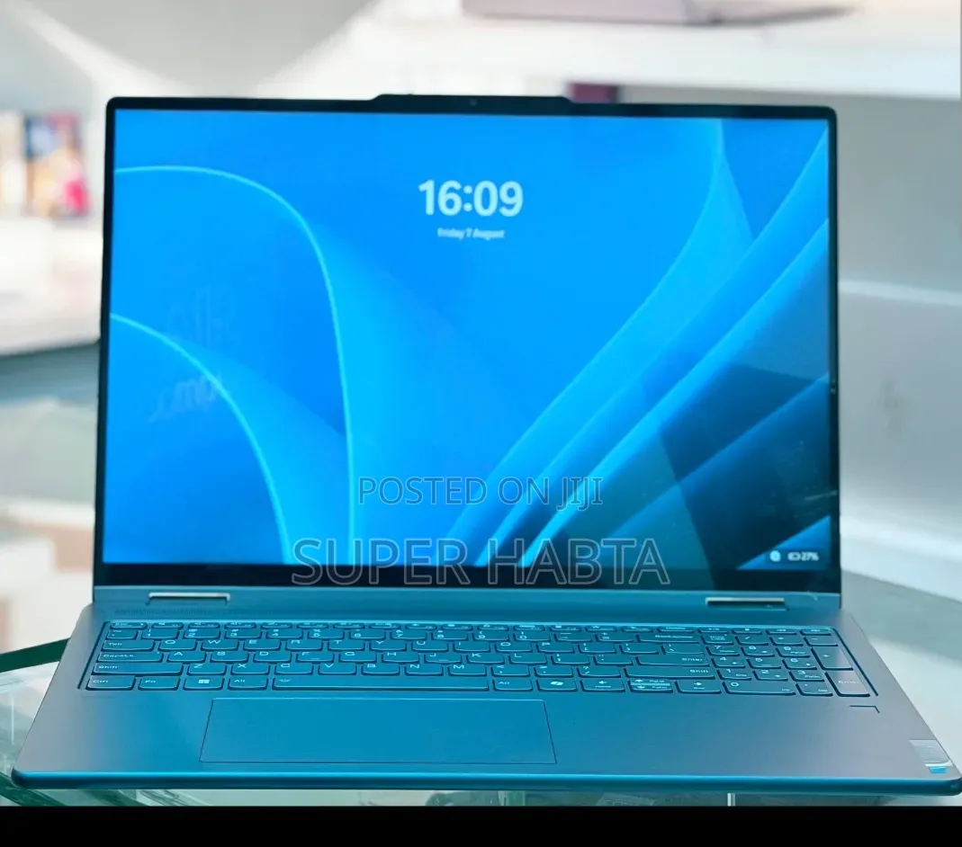 New Laptop Lenovo Yoga 7i 16GB Intel Core Ultra 7 SSD 512GB