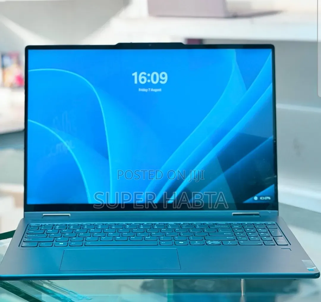 New Laptop Lenovo Yoga 7i 16GB Intel Core Ultra 7 SSD 512GB