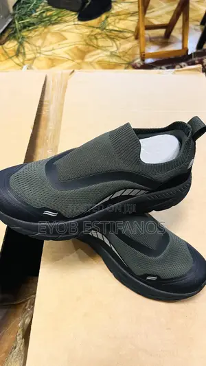 High Quality Sneaker Shoe