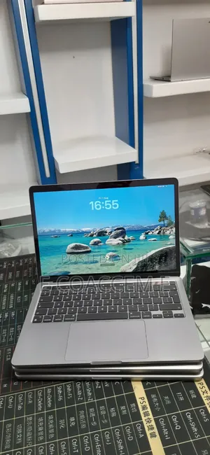 New Laptop Apple MacBook 8GB Apple M1 SSD 512GB