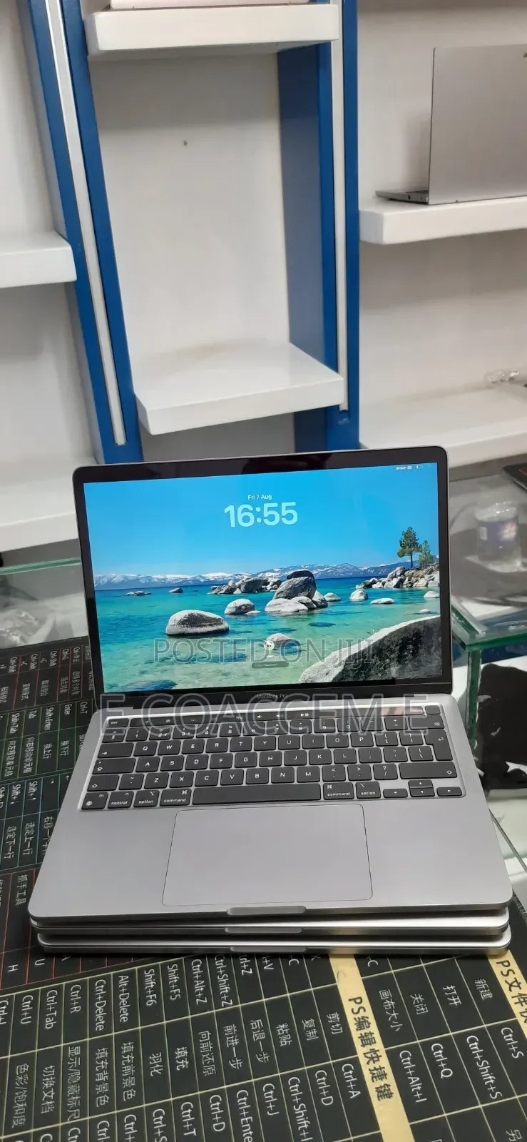 New Laptop Apple MacBook 8GB Apple M1 SSD 512GB