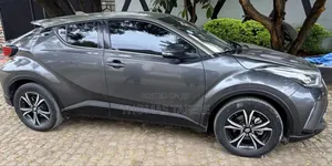 Toyota C-HR 2022 Gray