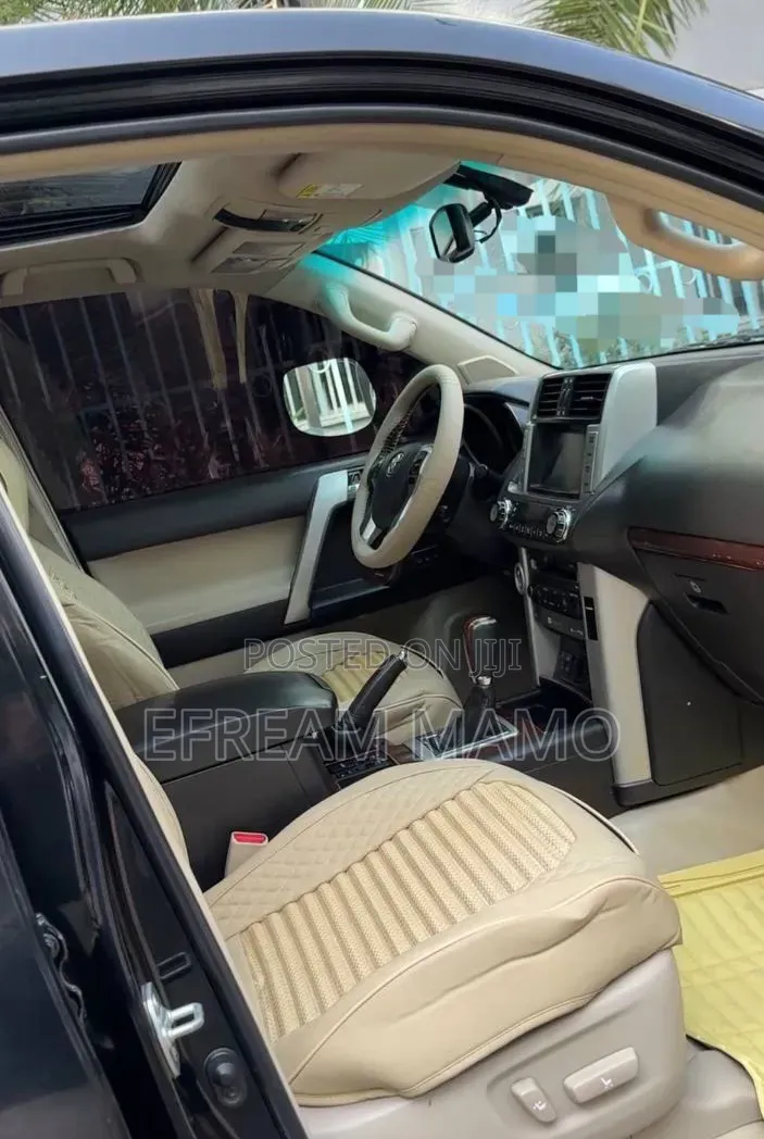 Toyota Land Cruiser 2015