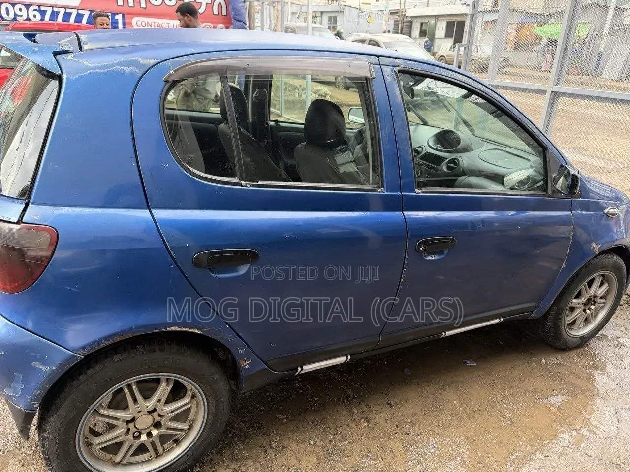 Toyota Vitz 2001 Blue