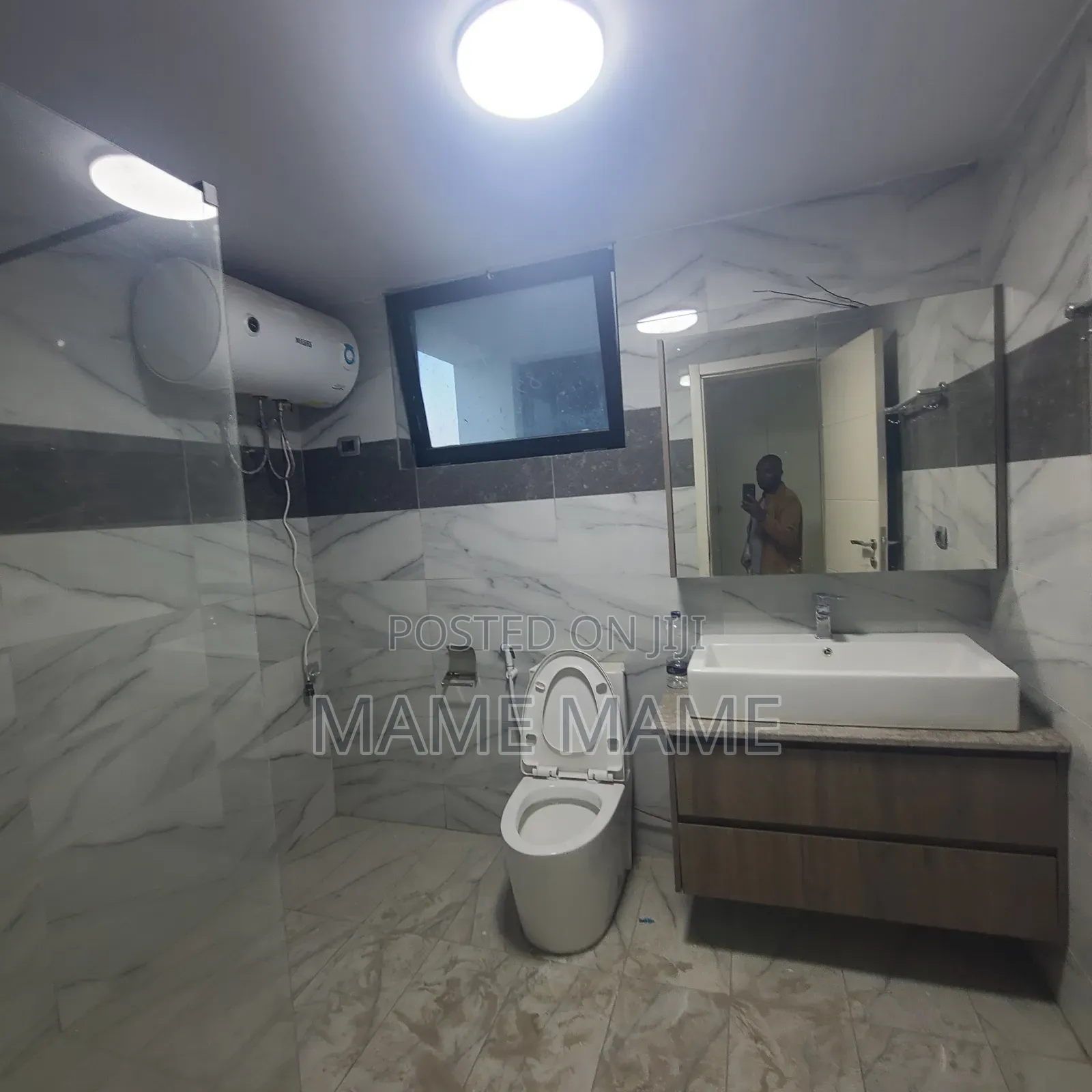 5bdrm Apartment in Addis Abeba, Bole for sale