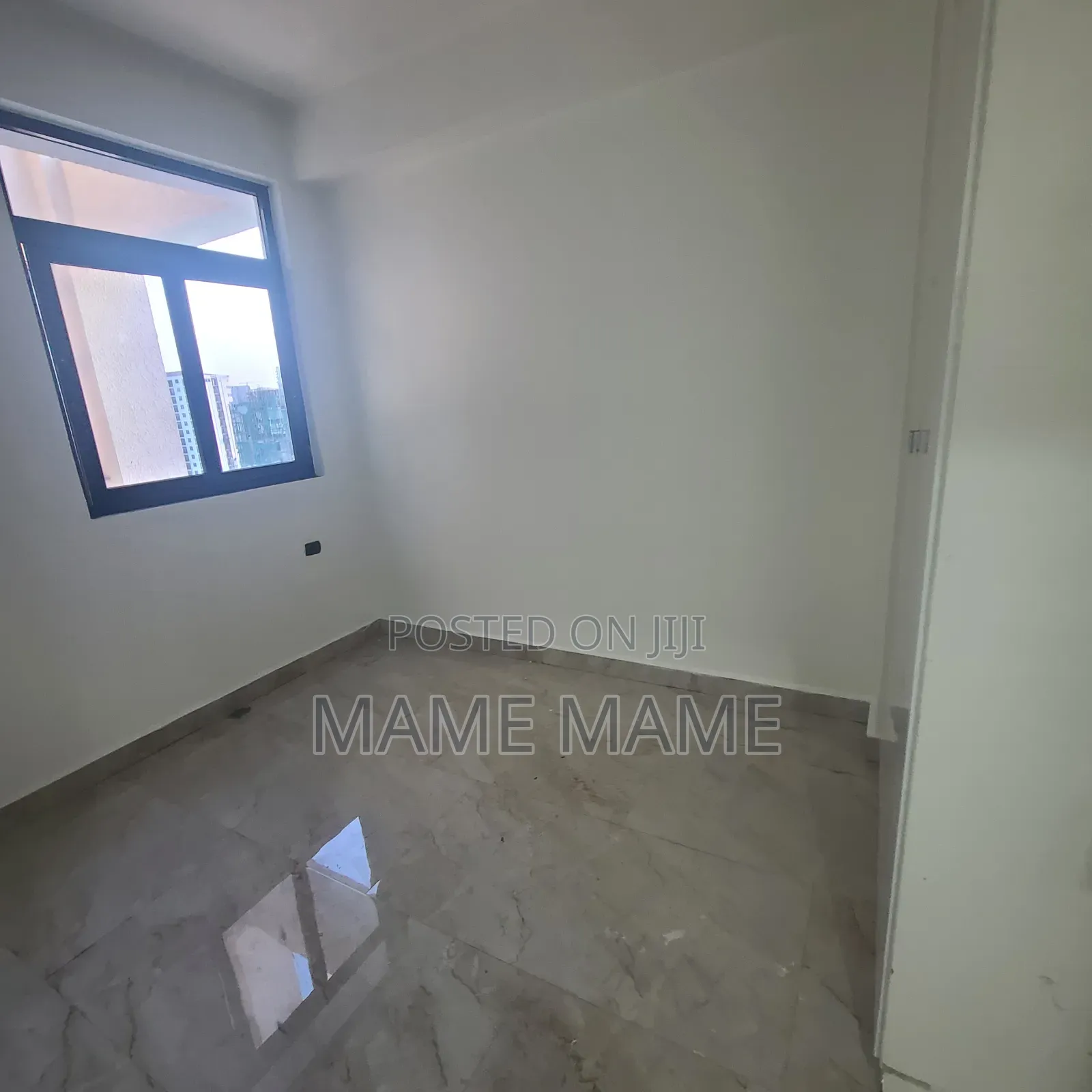 5bdrm Apartment in Addis Abeba, Bole for sale