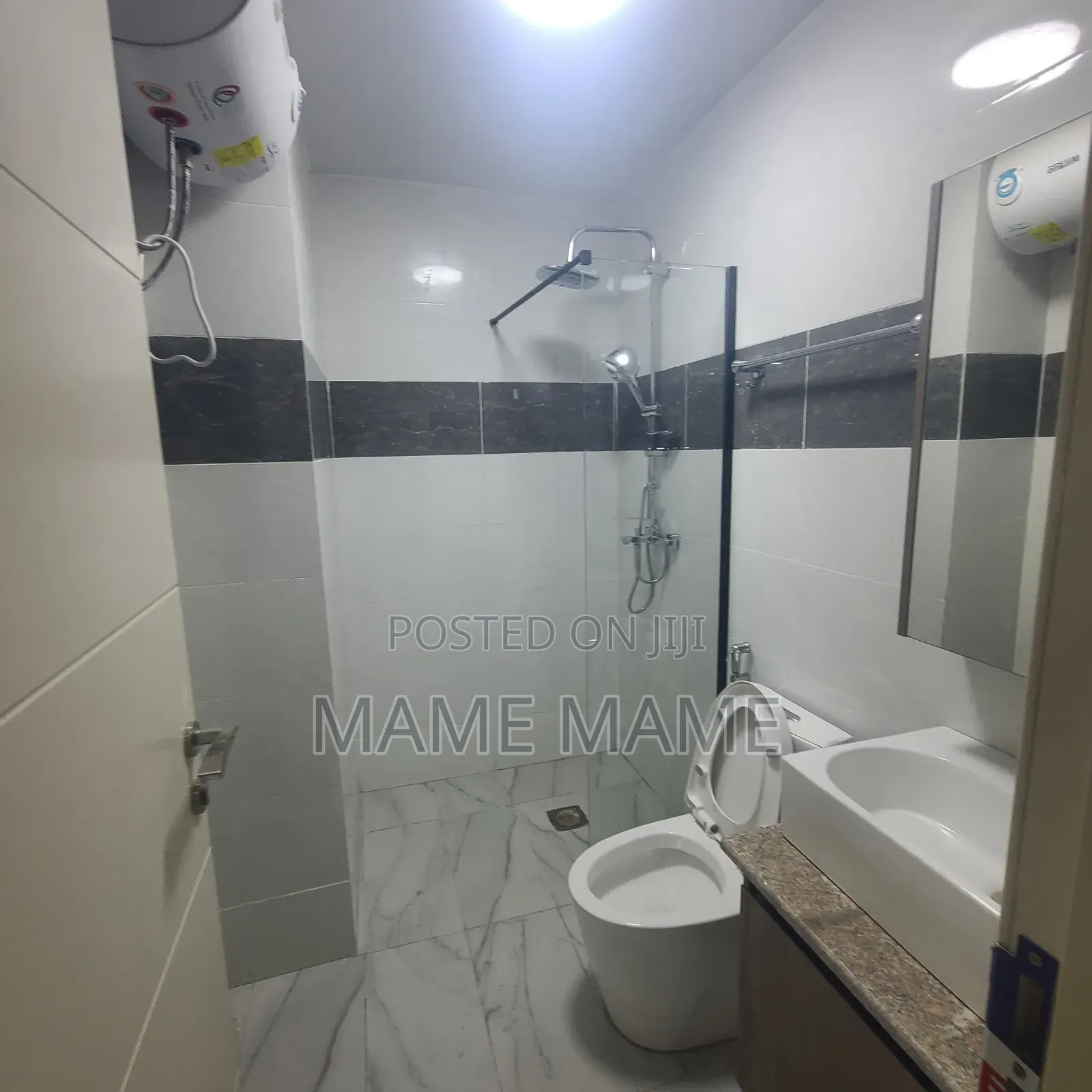 5bdrm Apartment in Addis Abeba, Bole for rent